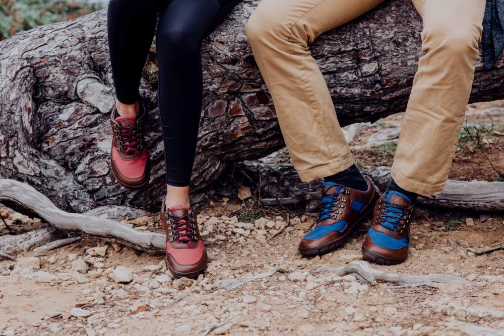 Hiqe Low Vegan Camel rouge étanche